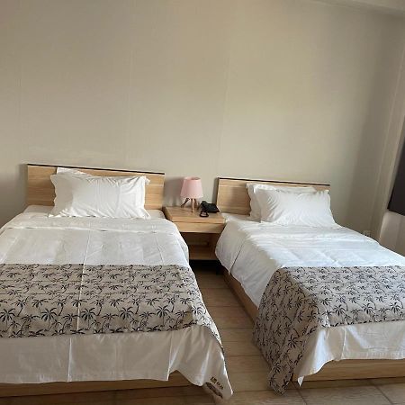 Kirin Guesthouse And Restaurant Port Louis Luaran gambar