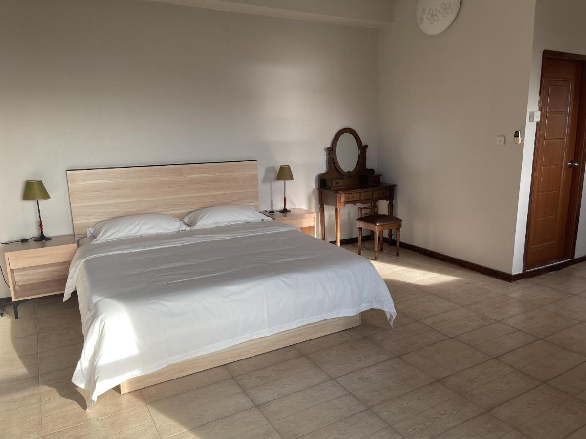 Kirin Guesthouse And Restaurant Port Louis Luaran gambar